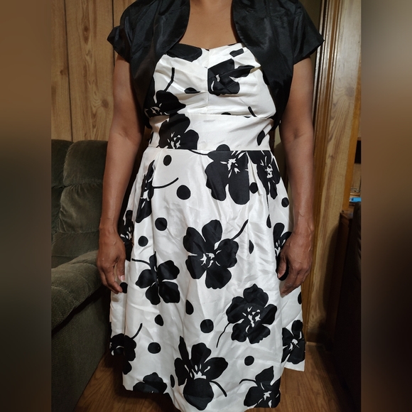 Dress with jacket - Picture 2 of 2